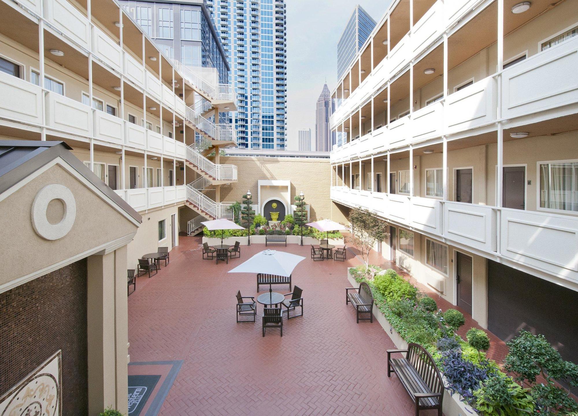 At The Peachtrees, Ascend Collection Atlanta