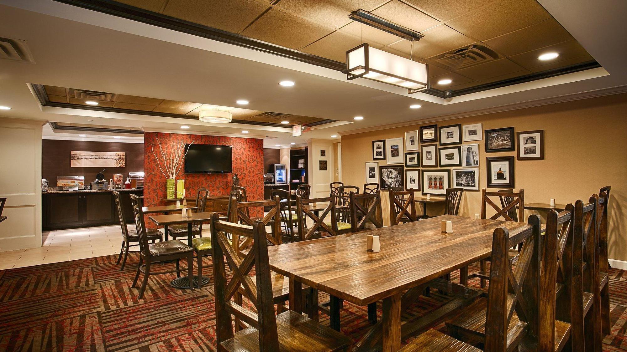 At The Peachtrees, Ascend Collection Hotel Atlanta