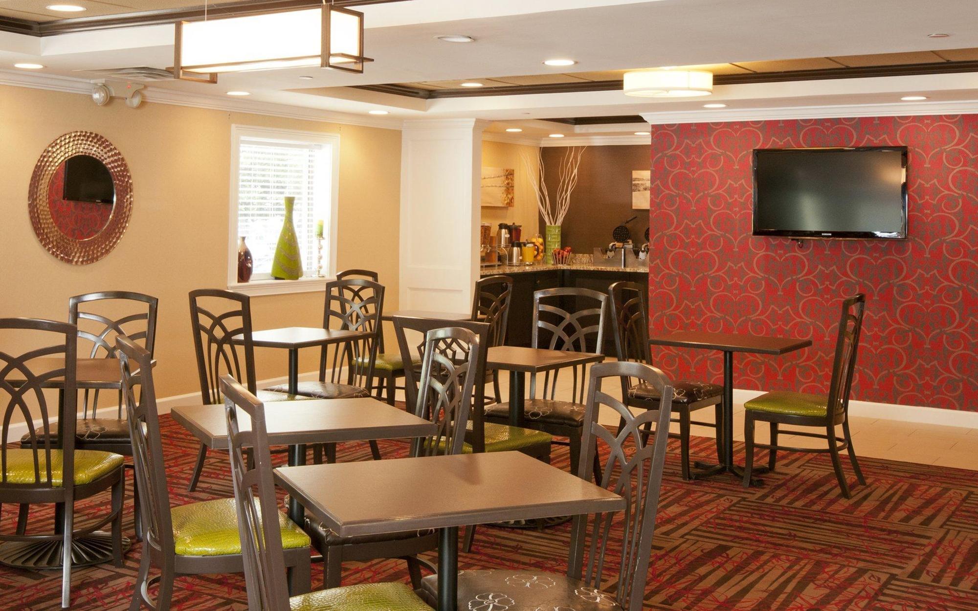 At The Peachtrees, Ascend Collection Hotel Atlanta